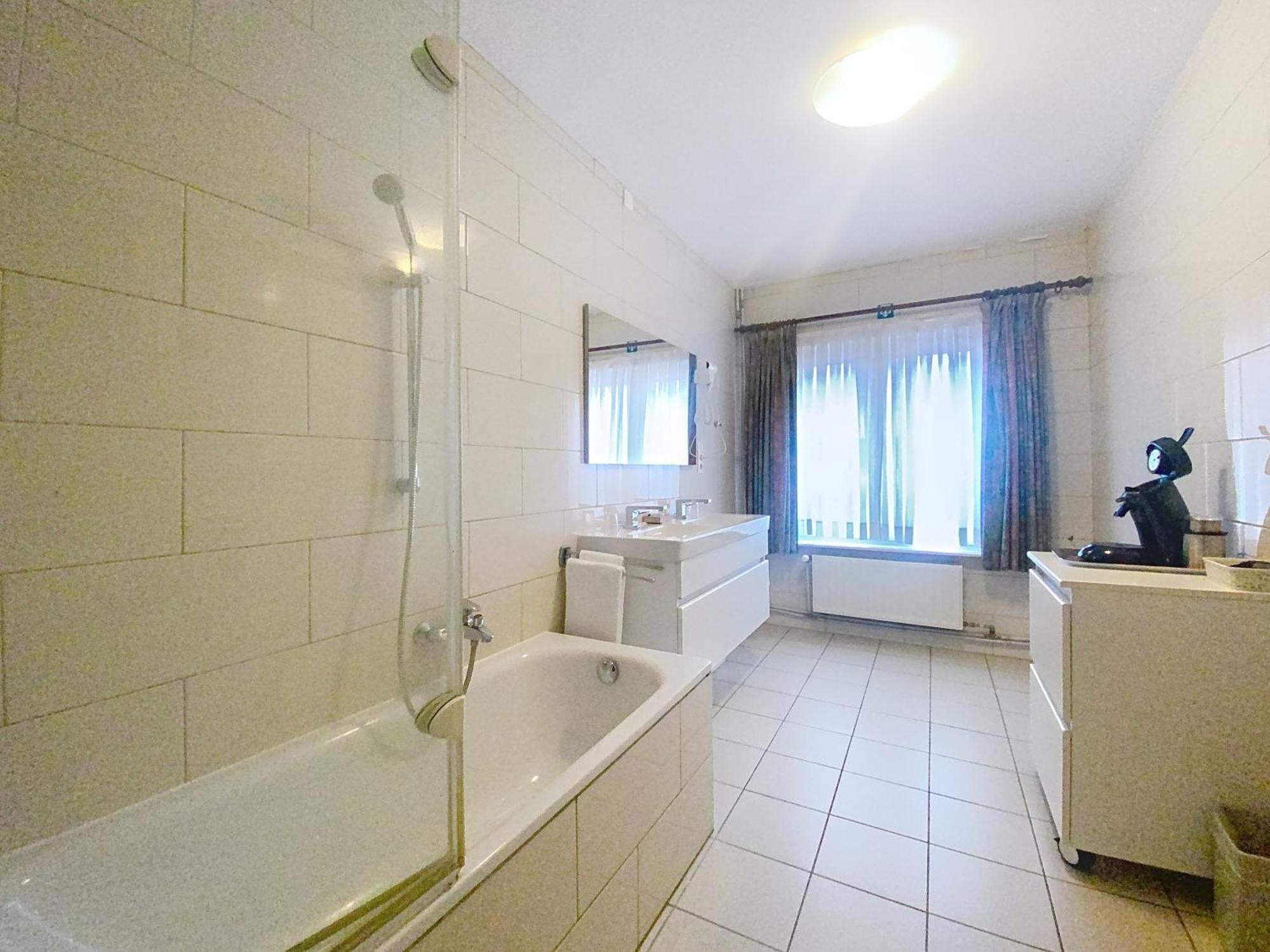 Gastenkamers Centersuites Остдёйнкерке Экстерьер фото