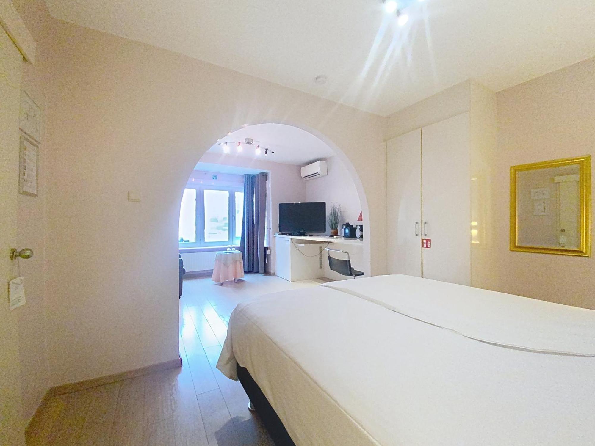 Gastenkamers Centersuites Остдёйнкерке Экстерьер фото